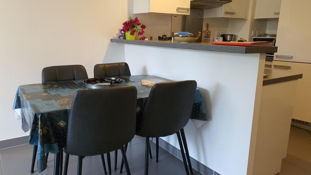 Appartement Residence La Plage 4 **** Ла-Лонд-ле-Мор Экстерьер фото