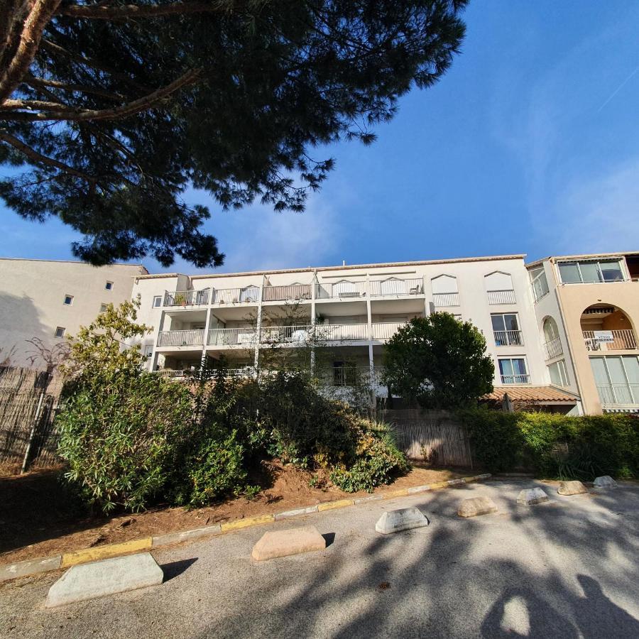 Appartement Residence La Plage 4 **** Ла-Лонд-ле-Мор Экстерьер фото