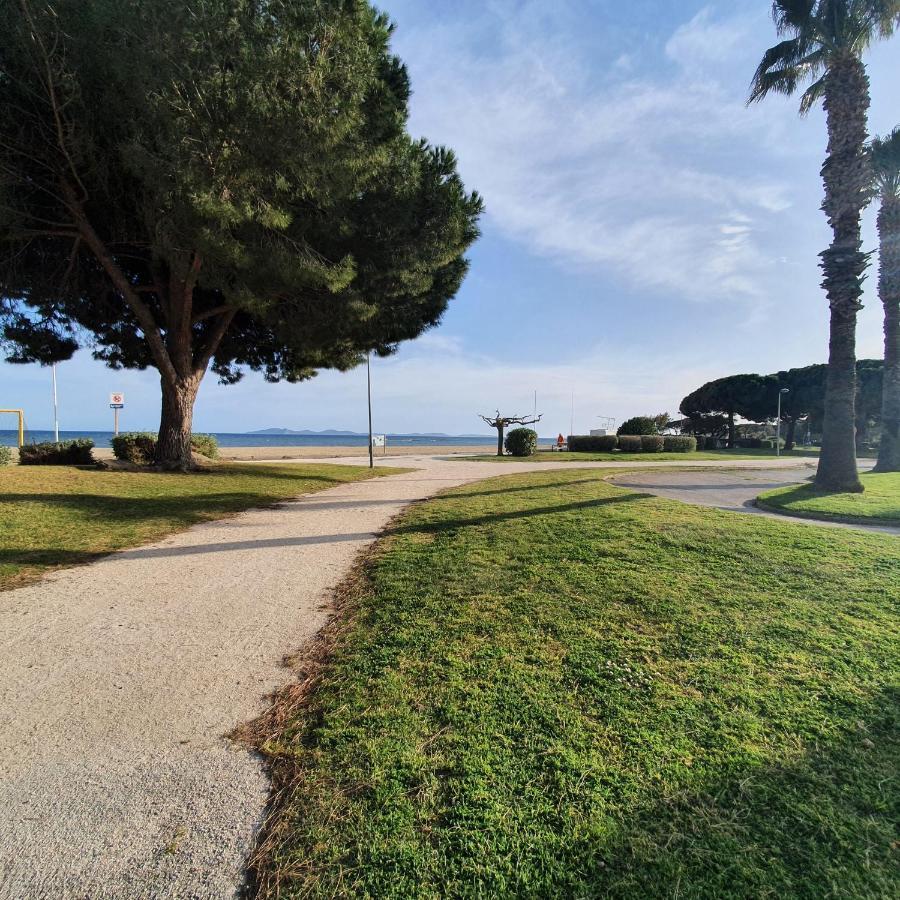 Appartement Residence La Plage 4 **** Ла-Лонд-ле-Мор Экстерьер фото